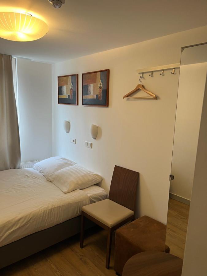 Max Hotel Amsterdam Exteriör bild